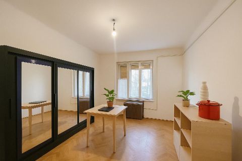 Eladó Lakás 1142 Budapest 14. kerület , 1142 Budapest 14, Kassai tér