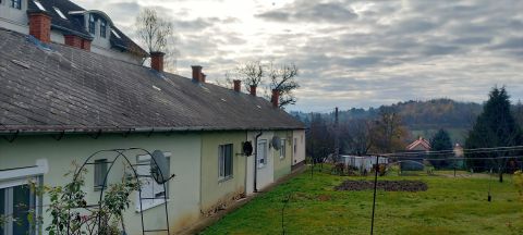 Eladó Lakás 8887 Bázakerettye 