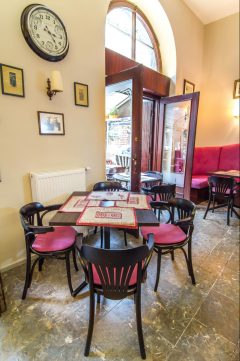 Eladó Üzlethelyiség 1027 Budapest 2. kerület 