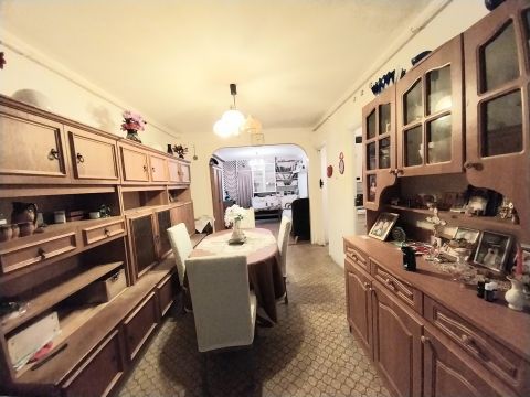 Eladó Lakás 3200 Gyöngyös , Dombon