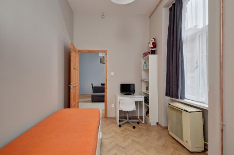 Eladó Lakás 1028 Budapest 2. kerület 1089 Budapest 8, Kálvária