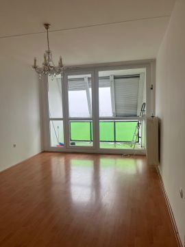 Eladó Lakás 7621 Pécs , 7624 Pécs, Egyetem város