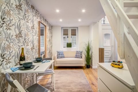 Eladó Lakás 1134 Budapest 13. kerület Teljeskörűen felújított*metróközeli*csendes*világos*stúdiók