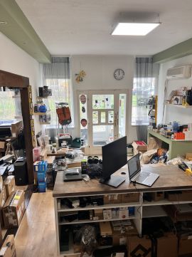 Eladó Üzlethelyiség 8220 Balatonalmádi 