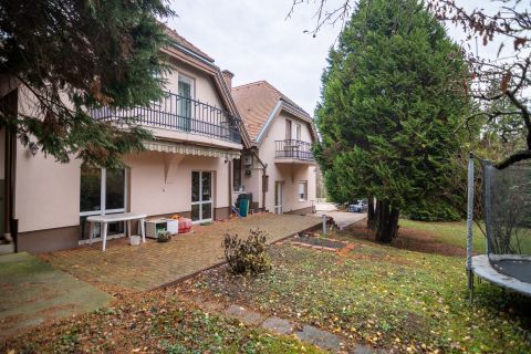 Eladó Ház 1029 Budapest 2. kerület 