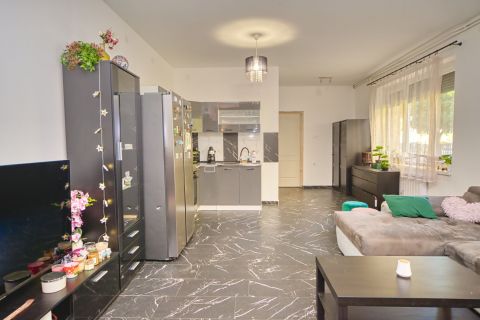 Eladó Lakás 1239 Budapest 23. kerület Soroksár Hősök tere szomszédságában társasházi lakás 