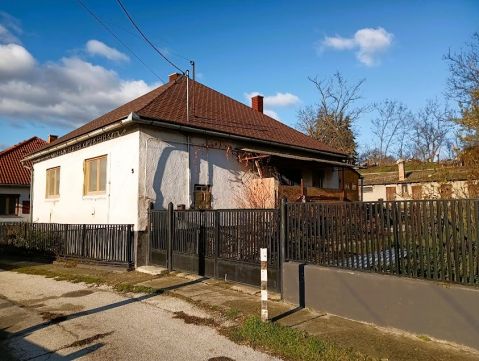 Eladó Ház 2525 Bajna 