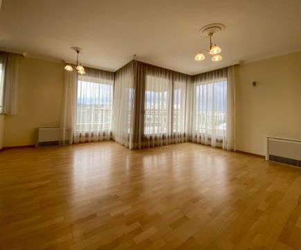 Eladó Lakás 1133 Budapest 13. kerület  Újlipótvárosi színvonalas penthouse lakás óriási terasszal