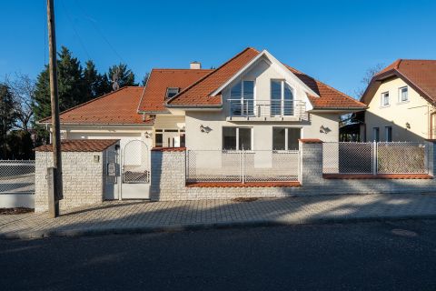 Eladó Ház 2040 Budaörs 