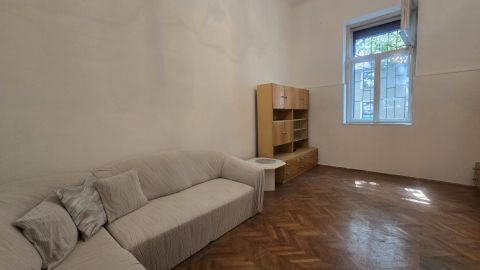 Eladó Lakás 1089 Budapest 8. kerület 