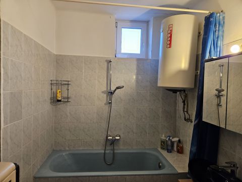 Eladó Ház 9082 Nyúl 