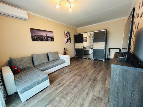 Eladó Lakás 4002 Debrecen , 4032 Debrecen, Nagyerdőalja