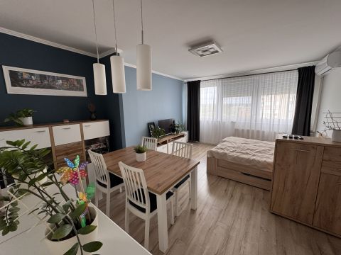 Eladó Lakás 1141 Budapest 14. kerület 