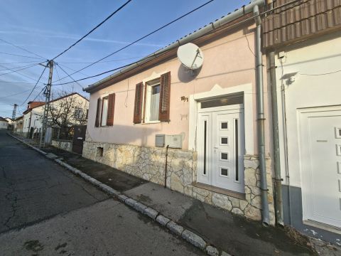 Kiadó Ház 7630 Pécs 