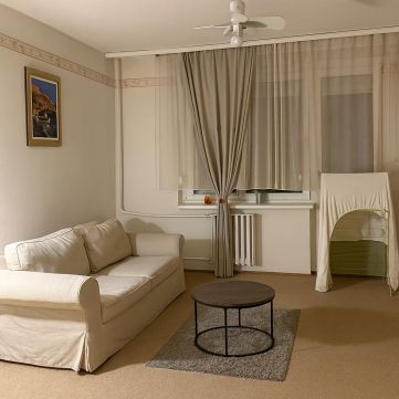 Eladó Lakás 1151 Budapest 15. kerület , Költözhető állapotú lakás pincével