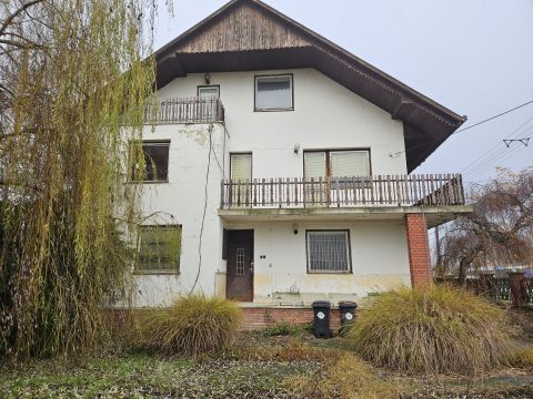 Eladó Ház 9151 Abda 