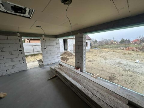 Eladó Ház 2376 Hernád , Csendes utcában