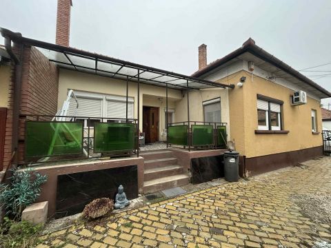 Eladó Ház 2220 Vecsés , Market Centrálhoz közel 
