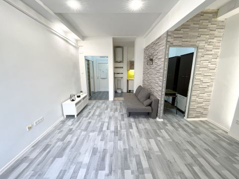 Eladó Lakás 1203 Budapest 20. kerület Azonnal kiadható garzon a Duna közelében