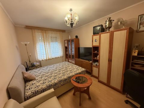 Eladó Ház 4034 Debrecen Debrecen Veres Péter utcából nyíló csendes utcában 