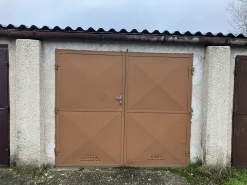 Eladó Parkoló 7633 Pécs 