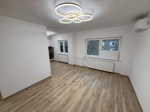 Eladó Lakás 9025 Győr , Hársfa utca közelében