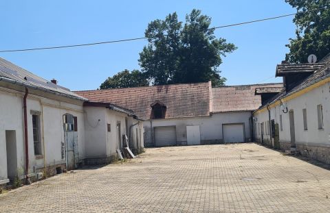 Eladó Tároló/Raktár 9400 Sopron , Belvárosban eladó pince!