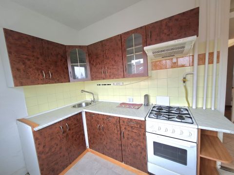 Eladó Lakás 8000 Székesfehérvár Kigyó utca elején