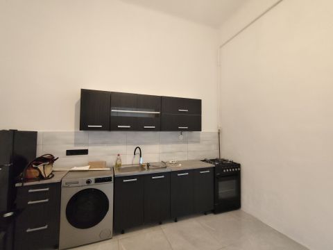 Kiadó Lakás 1102 Budapest 10. kerület Teljeskörűen felújított lakás kiadó Kőbánya, Liget tér