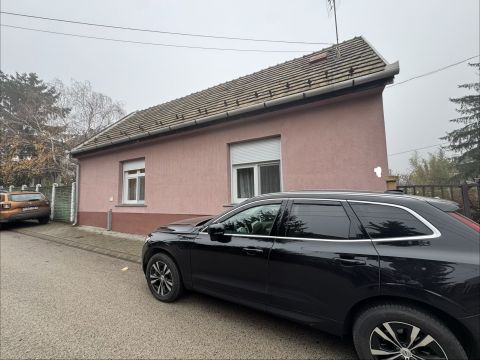 Eladó Ház 1222 Budapest 22. kerület , Csendes utcában