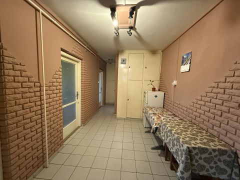 Eladó Lakás 6000 Kecskemét 72 m²| 3 SZOBA | ERKÉLY | SZIGETELT TÁRSASHÁZ – BATTHYÁNYI u