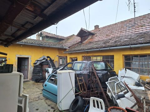 Eladó Ház 6000 Kecskemét , Szélmalom utca