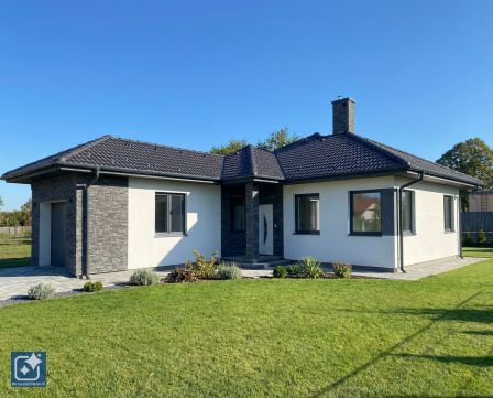 Eladó Ház 6098 Tass , Új építésű, hőszivattyús családi ház kulcsrakészen