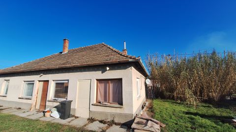 Eladó Ház 7003 Sárbogárd King Food Ételbár