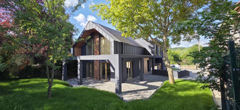 Eladó Ház 1028 Budapest 2. kerület , Budaligeten, 4 hálószobás ikerház ház, idilli környezetben!