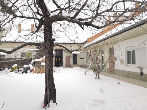 Eladó Lakás 1105 Budapest 10. kerület Felújított, azonnal birtokbavehető minigarzon Óhegyen