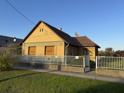 Eladó Ház 2317 Szigetcsép 