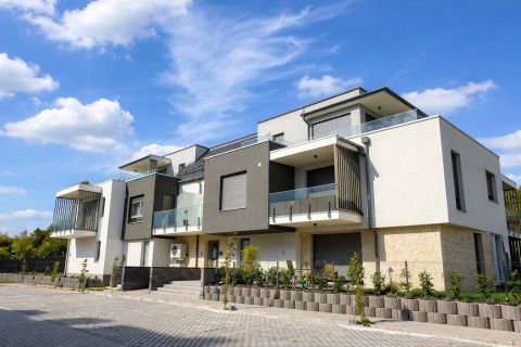 Eladó Lakás 8242 Balatonudvari 