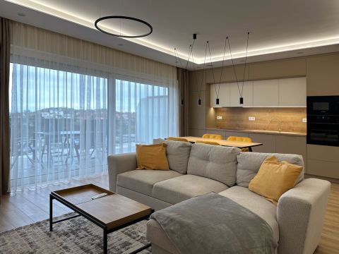 Kiadó Lakás 7624 Pécs 