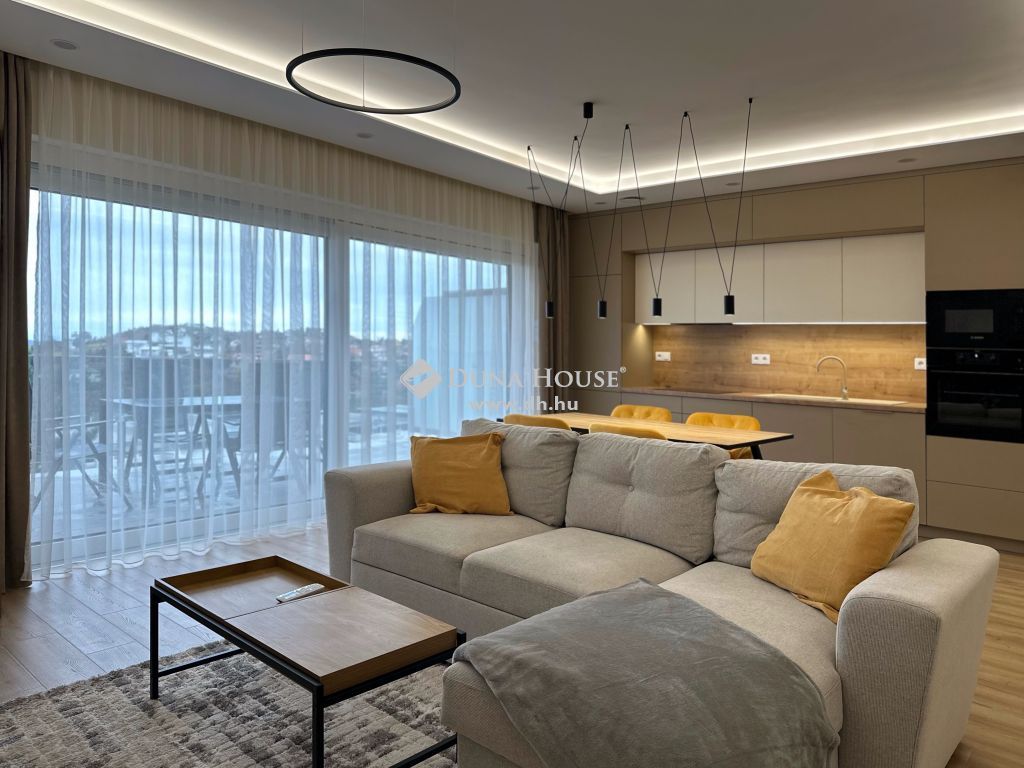 7624 Pécs — 1/21
