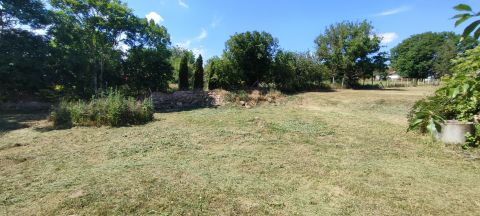 Eladó Telek 2185 Váckisújfalu 