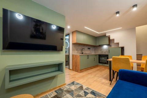 Eladó Lakás 1091 Budapest 9. kerület , A Klinikák mertrómegállonál felújított lakás 