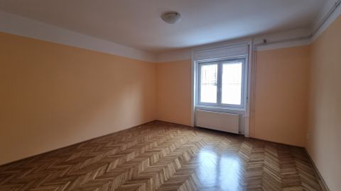 Eladó Lakás 1149 Budapest 14. kerület 