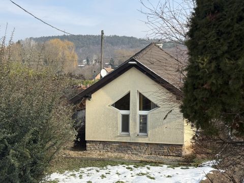 Eladó Ház 2051 Biatorbágy , Pecató közeli