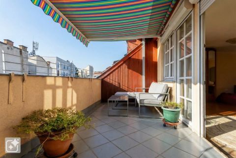 Eladó Lakás 1085 Budapest 8. kerület Palotanegyedben duplex tetőteraszos lakás eladó!