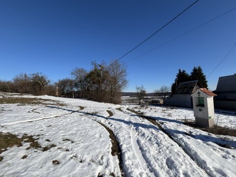 Eladó Telek 2833 Vértestolna 