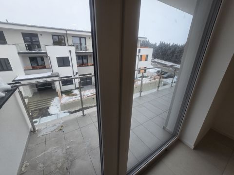 Kiadó Lakás 8200 Veszprém 