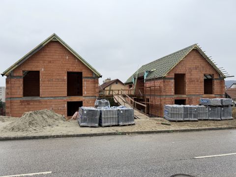 Eladó Lakás 1038 Budapest 3. kerület 