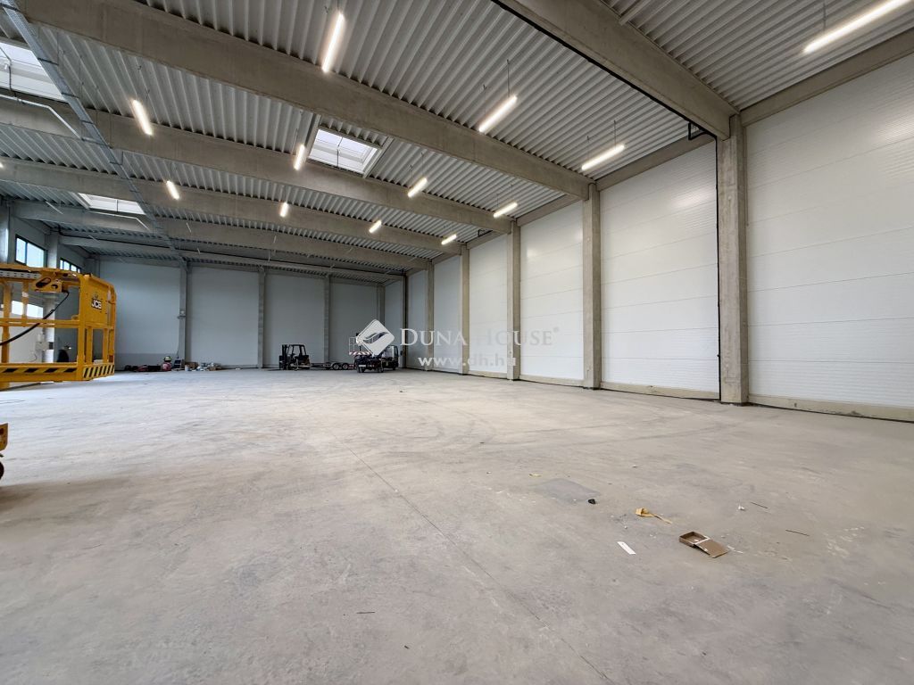 For rent Warehouse 2220 Vecsés, 