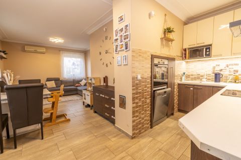 Eladó Lakás 2225 Üllő 